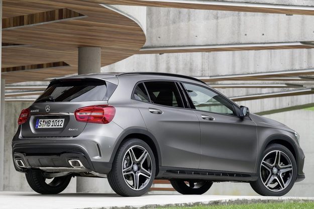 Mercedes GLA backend