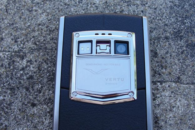 Vertu phone camera macro