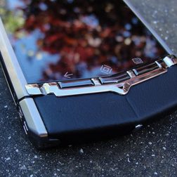 Vertu phone front buttons macro