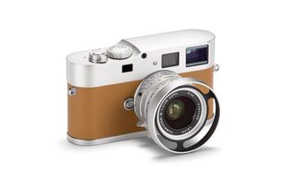 leica-m9-hermes