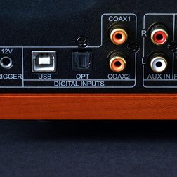 peachtree audio decco65 amplifier jacks