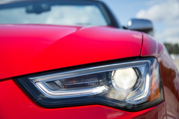 2014 Audi RS 5 Cabriolet head light macro