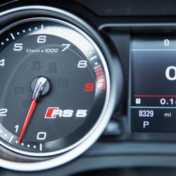 2014 Audi RS 5 Cabriolet instrument panel detail