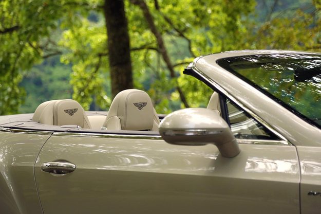 2014 Bentley Continental GTC exterior right macro
