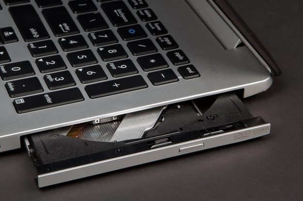 Asus VivoBook V551LB DVD drive macro