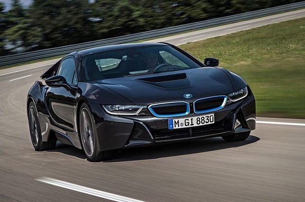 BMW-i8-drivingfront4