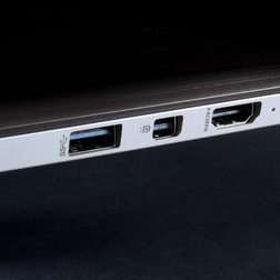 HP-Spectre-13-laptop-display-ports