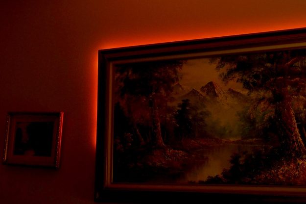 Hands on Philips Friends of Hue LightStrips orange