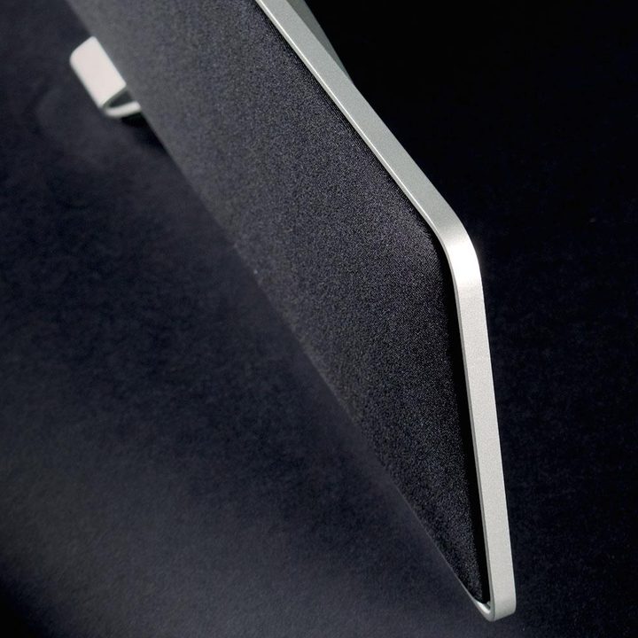 Harman Kardon Sabre SB35 right edge