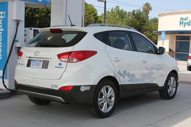 Hyundai Tucson Fuel Cell right side