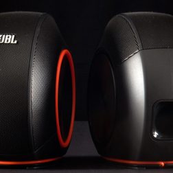 JBL Pebble front back