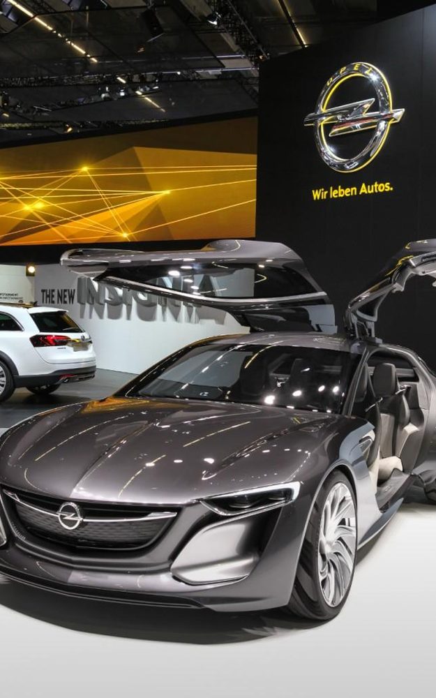 Opel Monza Concept front three quarter