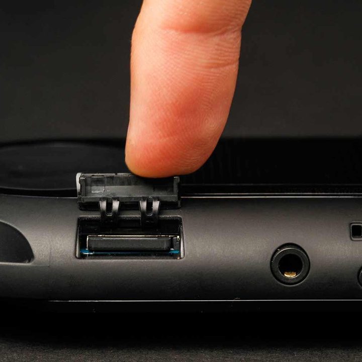 Sony PlayStation Vita Slim review port