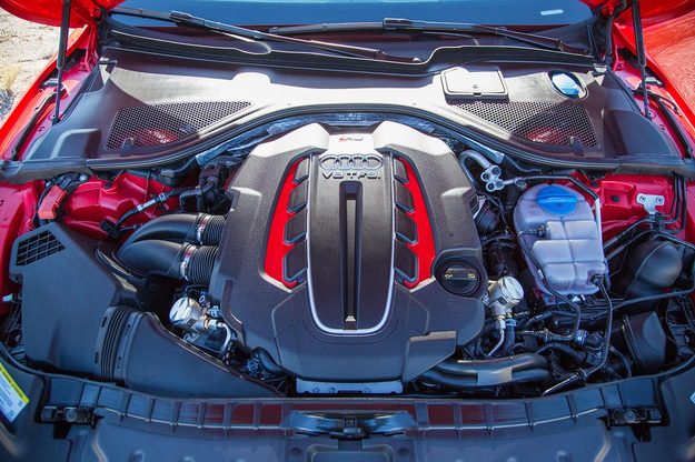Audi RS 7 under the hood