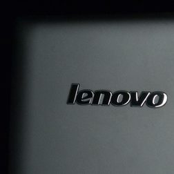 Lenovo Flex 14 back logo