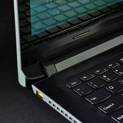 Lenovo Flex 14 hinge