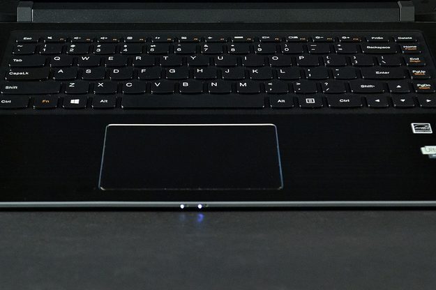 Lenovo Flex 14 keyboard full