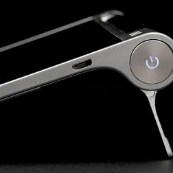 Lenovo-Yoga-Tablets-corner-hdmi