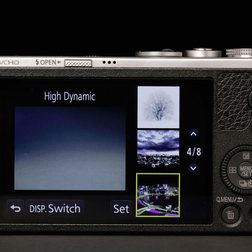 Lumix Panasonic GM back screen