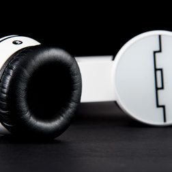 Sol-Republic-Tracks-Air-earpad