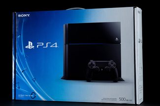 Sony-Playstation-4-box