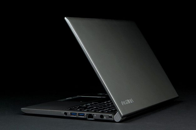 Toshiba Z40 back angle