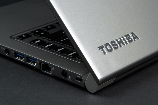 Toshiba Z40 back corner hinge