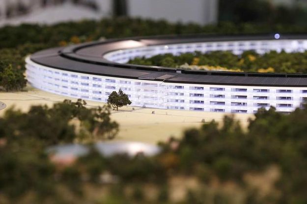 apple-campus-model