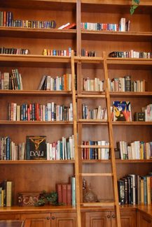 Bookshelf