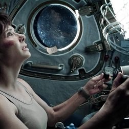 gravity movie review sandra bullock ship