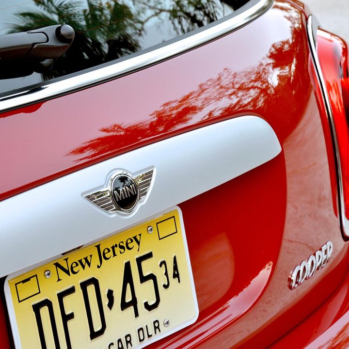 2014 MINI Cooper S back macro