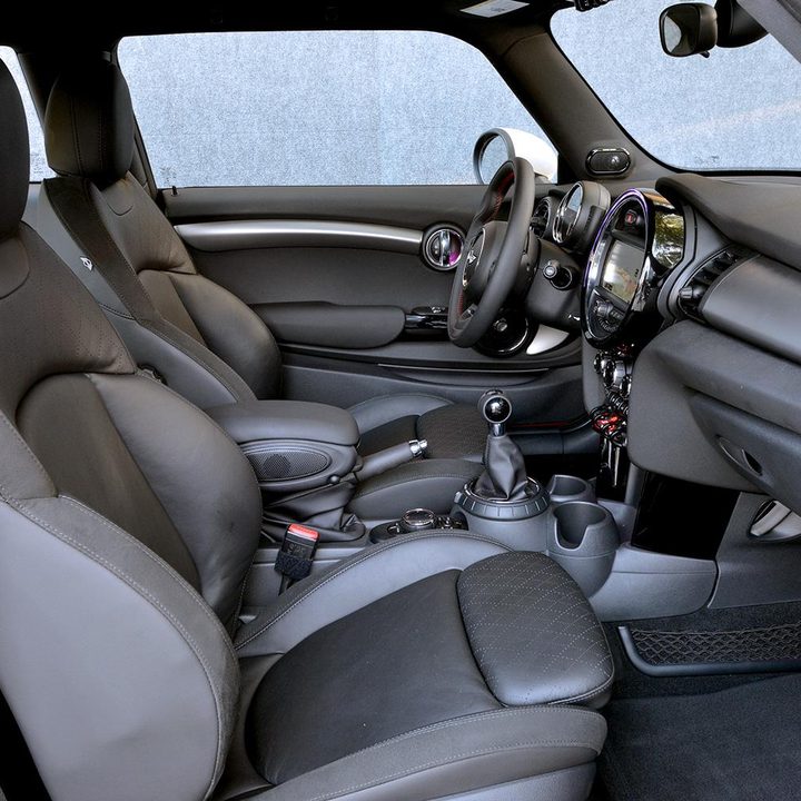 2014 MINI Cooper S interior front