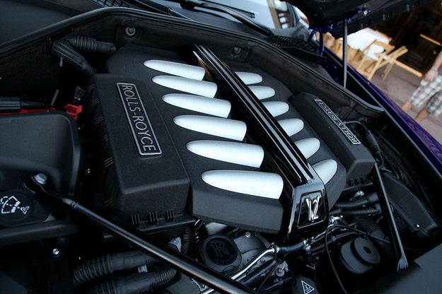 2014 Rolls Royce Wraith engine macro