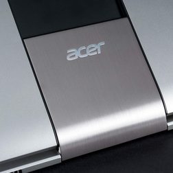 Acer Aspire R7 hinge logo CU