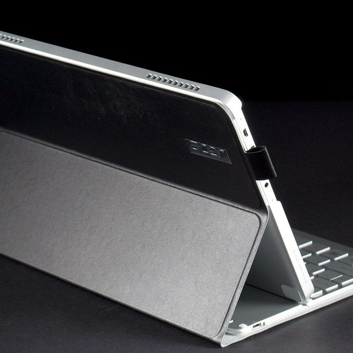 Acer Travelmate X TMX-M-6824 back angle 2