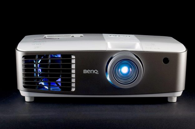 BenQ W1500 Projector front2