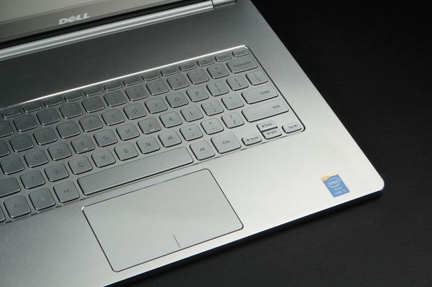 Dell-Inspiron-14-7000-keyboard