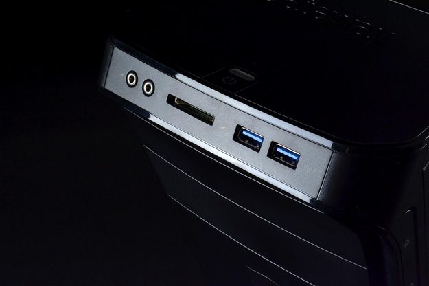 Gateway DX 4885 UB3A top front ports
