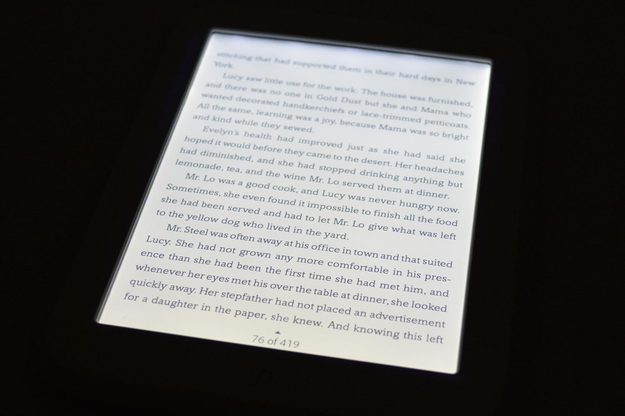 NOOK Glow screen on dark