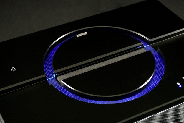 Panasonic-SC-NP10-top-glow