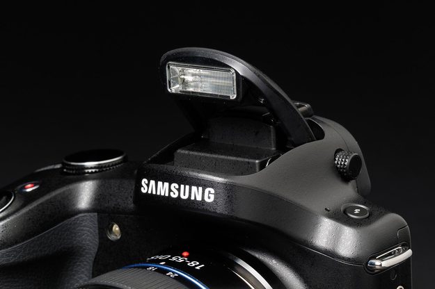 Samsung Galaxy NX flash