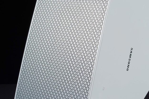 Samsung Shape M7 grilledetail