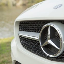 2014 Mercedes Benz CLA250 grill macro
