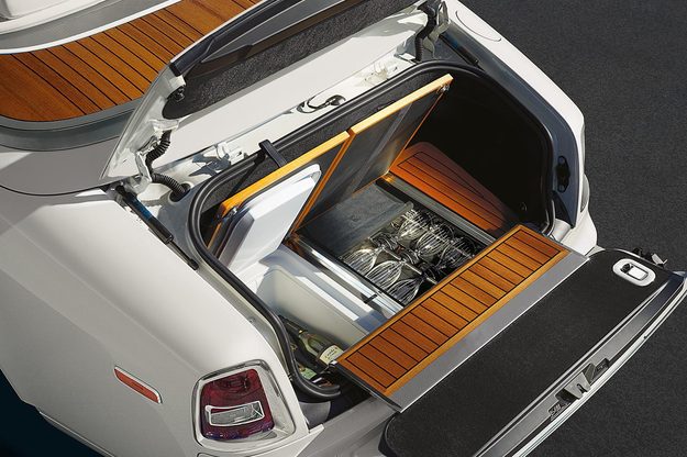2014 Rolls-Royce Phantom Drophead Coupe trunk