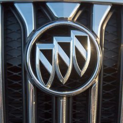 Buick Encore badge