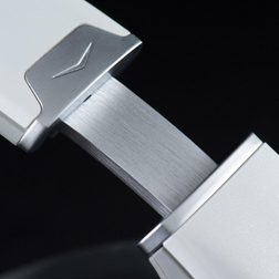 Klipsch Status headphones exterior hinge