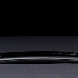 LG-G-Flex-side