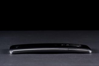 LG-G-Flex-side