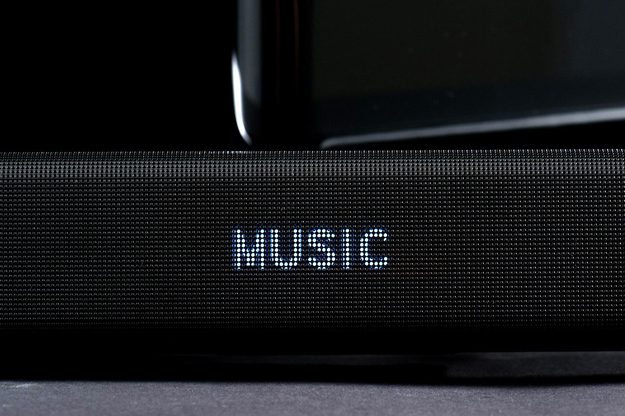 Samsung HWF5500 Soundbar system display music
