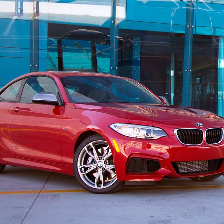 2014 BMW M235i Coupe front right